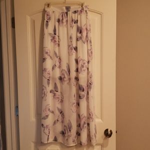 Botique floral maxi skirt
